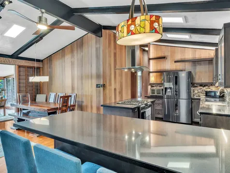 1403 Wailuku Drive Hilo HI 96720