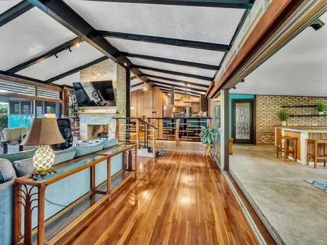 1403 Wailuku Drive Hilo HI 96720