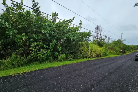 4TH Avenue Keaau HI 96749