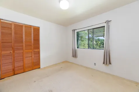 15-1340 19th Avenue Keaau HI 96749