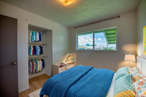 1594 Kaunala Place Hilo HI 96720