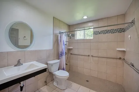 1594 Kaunala Place Hilo HI 96720