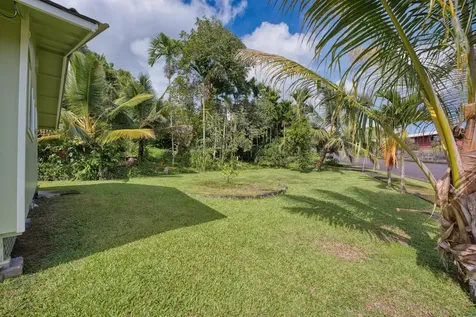 1594 Kaunala Place Hilo HI 96720