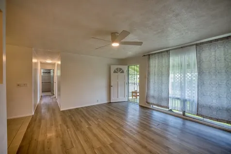 1594 Kaunala Place Hilo HI 96720