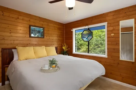 45-1006 Kalehua Road Honokaa HI 96727