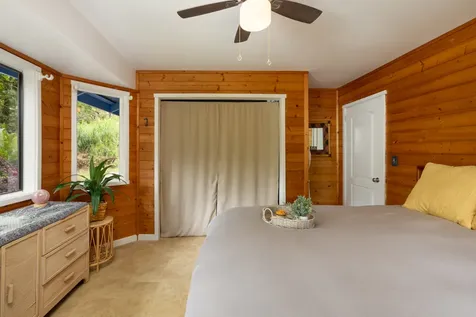 45-1006 Kalehua Road Honokaa HI 96727