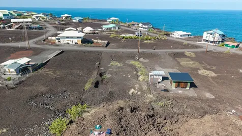 88-1572 Elima Avenue Captain Cook HI 96704