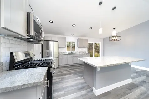 11-3115 Mokuna Street Volcano HI 96785