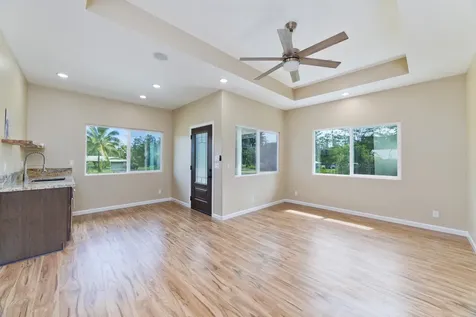 15-1632 15th Avenue Keaau HI 96749