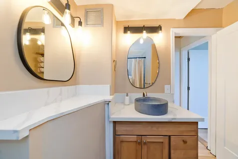 1875 Kalanianaole Avenue Hilo HI 96720