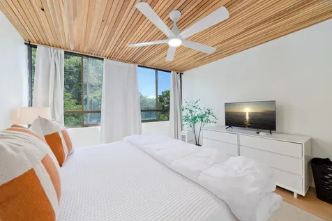 1875 Kalanianaole Avenue Hilo HI 96720