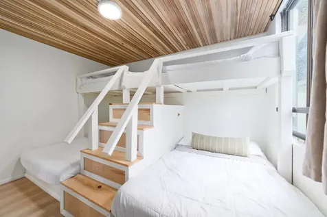 1875 Kalanianaole Avenue Hilo HI 96720