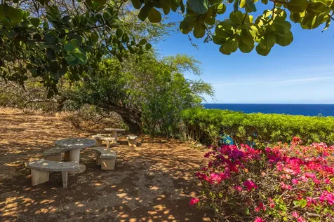 56-2891 Haleakala View Place Hawi HI 96719