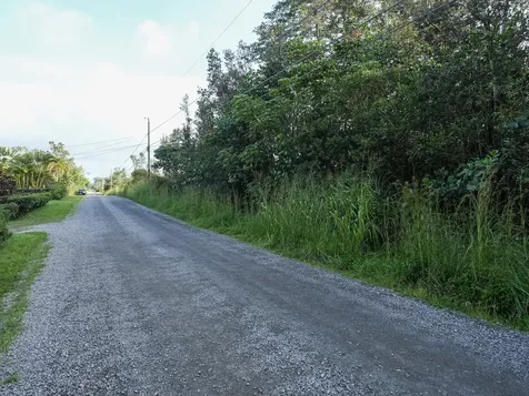 8TH Avenue Keaau HI 96749