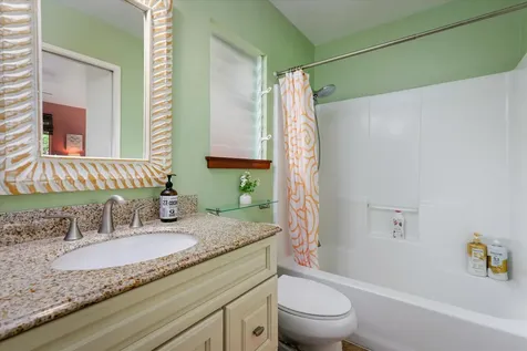 82-6289 Kahauloa Street Captain Cook HI 96704