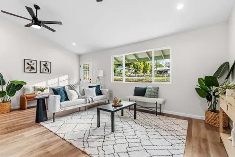 15-1759 25th Avenue Keaau HI 96749