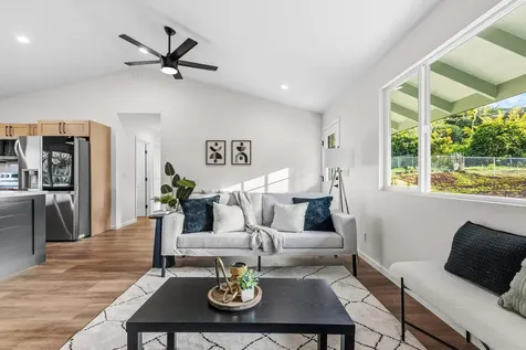 15-1759 25th Avenue Keaau HI 96749