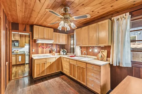 25-35 Ua Nahele Street Hilo HI 96720