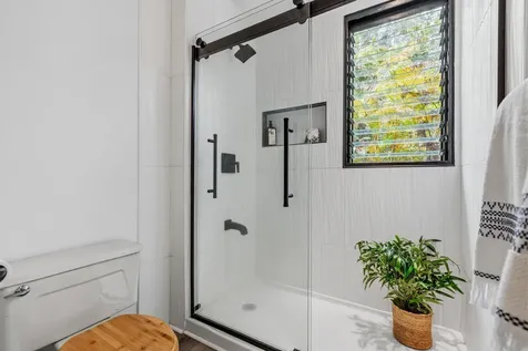 25-35 Ua Nahele Street Hilo HI 96720