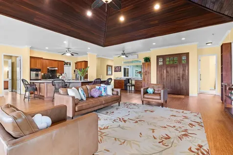 28-256 Akaka Falls Road Pepeekeo HI 96728