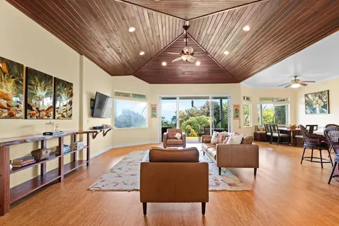 28-256 Akaka Falls Road Pepeekeo HI 96728