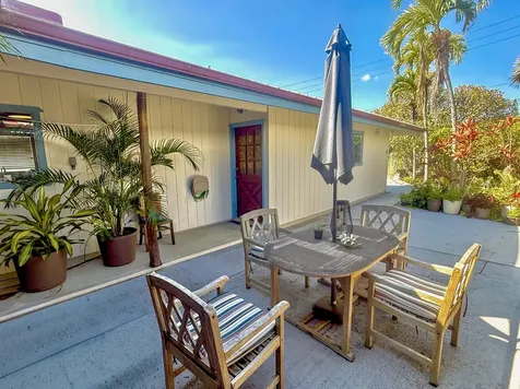 94-1726 Wakea Avenue Naalehu HI 96772