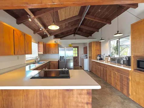 94-1726 Wakea Avenue Naalehu HI 96772