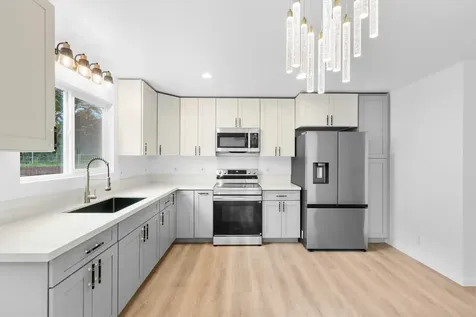 16-1954 King Kamehameha Boulevard Kurtistown HI 96760