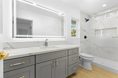 16-1930 King Kamehameha Boulevard Kurtistown HI 96760