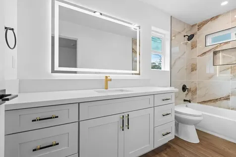 16-1956 King Kamehameha Boulevard Kurtistown HI 96760