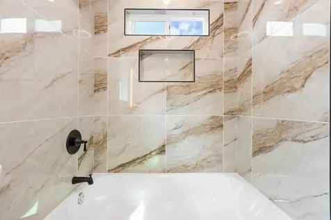 16-1956 King Kamehameha Boulevard Kurtistown HI 96760