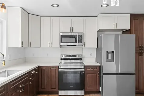 16-1956 King Kamehameha Boulevard Kurtistown HI 96760