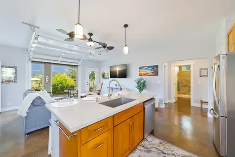 15-2000 5th Avenue Keaau HI 96749