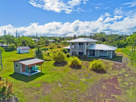 15-2000 5th Avenue Keaau HI 96749