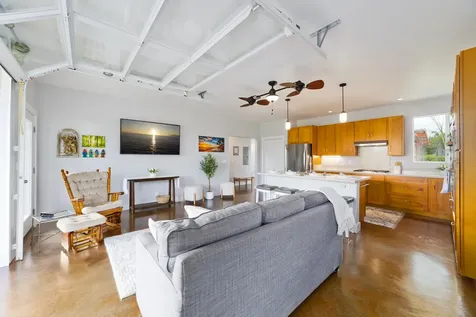 15-2000 5th Avenue Keaau HI 96749