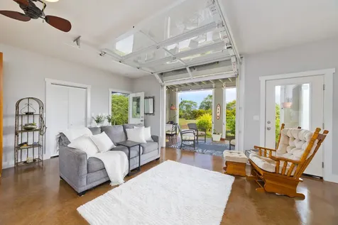 15-2000 5th Avenue Keaau HI 96749