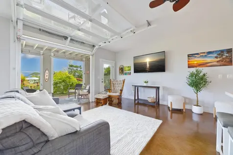 15-2000 5th Avenue Keaau HI 96749