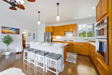 15-2000 5th Avenue Keaau HI 96749