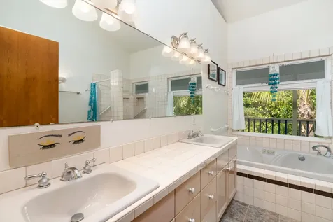 15-782 Paradise Ala Kai Drive Keaau HI 96749