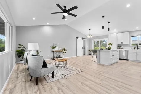 11-3343 Volcano Road Volcano HI 96785