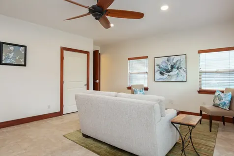 45-464 Maile Street Honokaa HI 96727