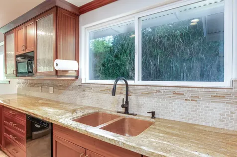 45-464 Maile Street Honokaa HI 96727