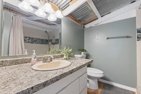 11-1860 Mahina Street Mountain View HI 96771