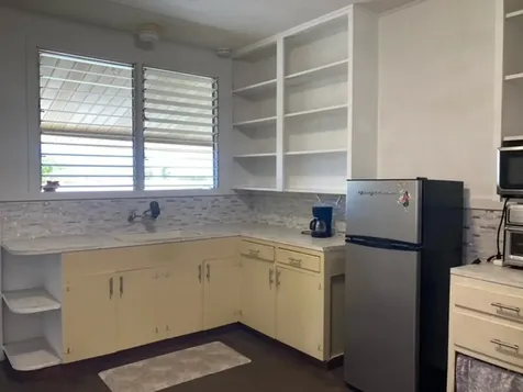 95-5565 Nahele Street Naalehu HI 96772