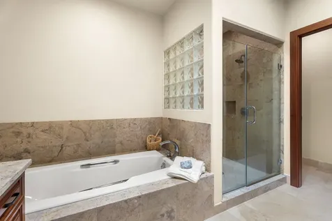 68-1025 N Kaniku Drive Kamuela HI 96743