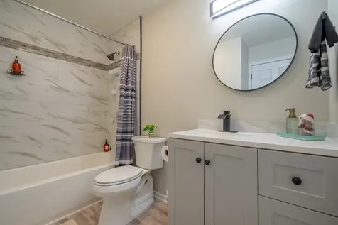 33 Hualalai Street Hilo HI 96720