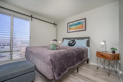 33 Hualalai Street Hilo HI 96720