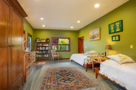 64-5097 White Road Kamuela HI 96743