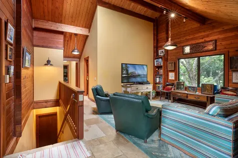 64-5097 White Road Kamuela HI 96743