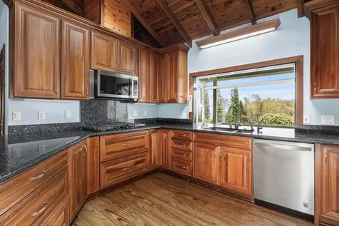 56-827 Waiolu Place Hawi HI 96719